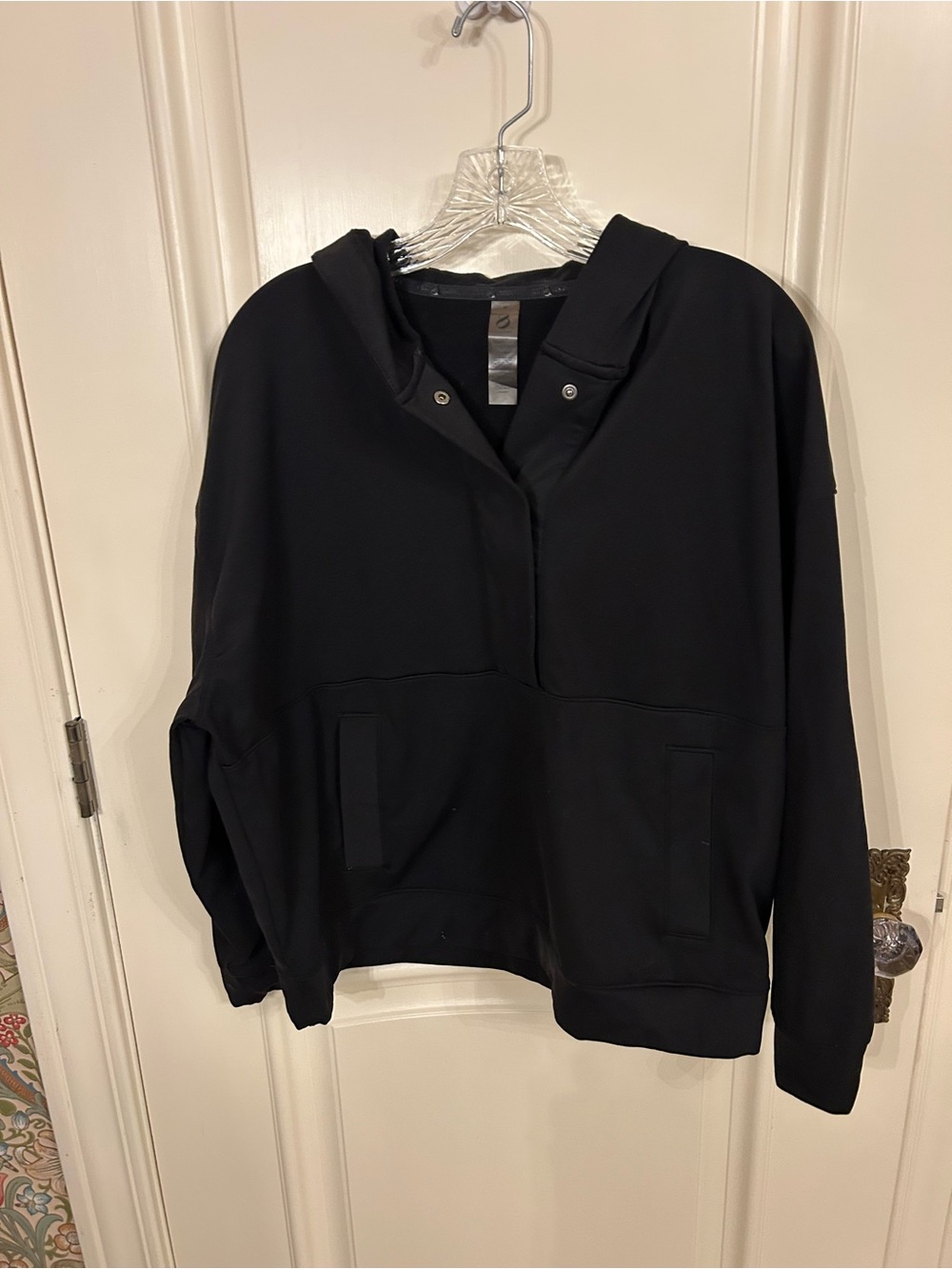 Lou & Grey Black Hooded Sweatshirt Pullover